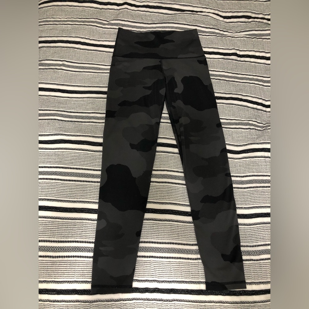 aerie camo leggings
